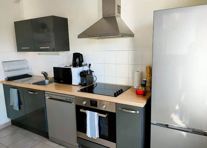 Avec Terrasse Et Parking Prive *