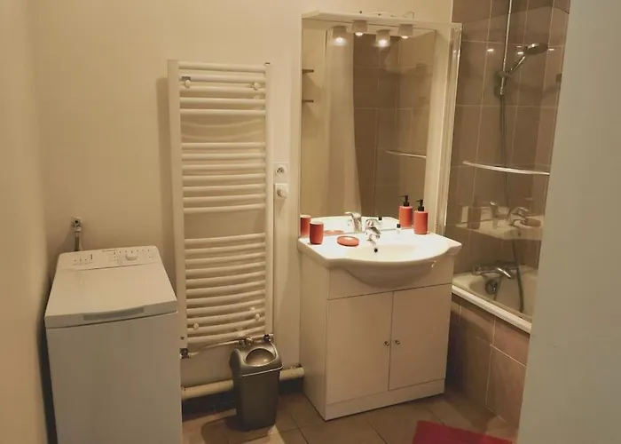 Avec Terrasse Et Parking Prive